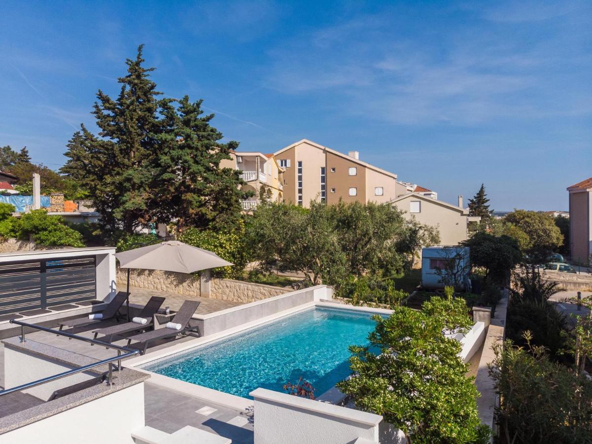 Summer Breeze Pool Apartments Novalja Ngoại thất bức ảnh