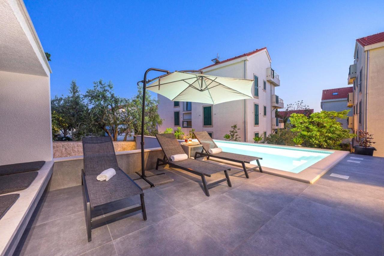 Summer Breeze Pool Apartments Novalja Ngoại thất bức ảnh