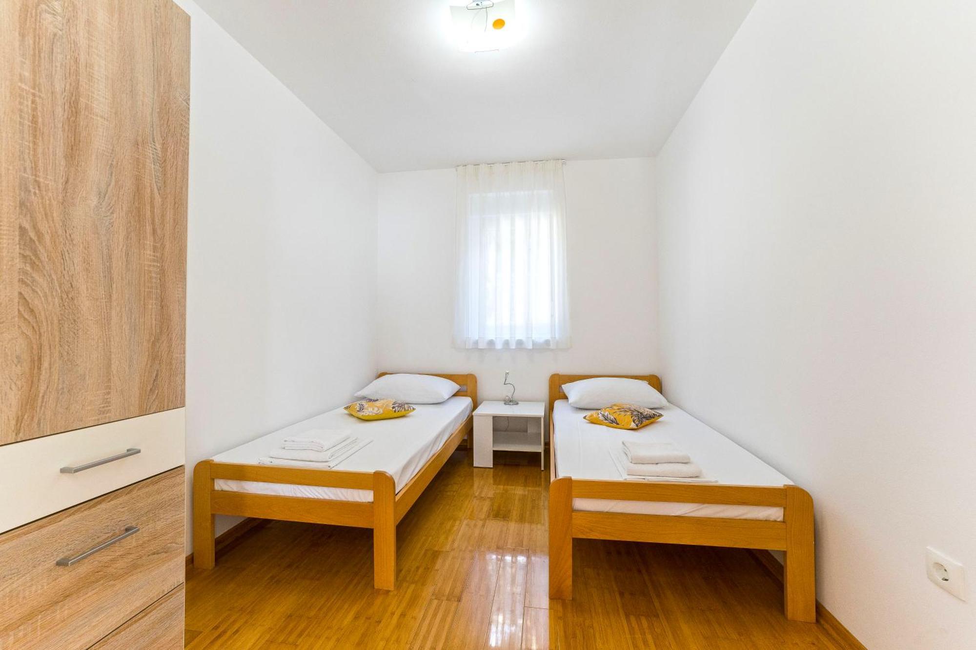 Summer Breeze Pool Apartments Novalja Phòng bức ảnh