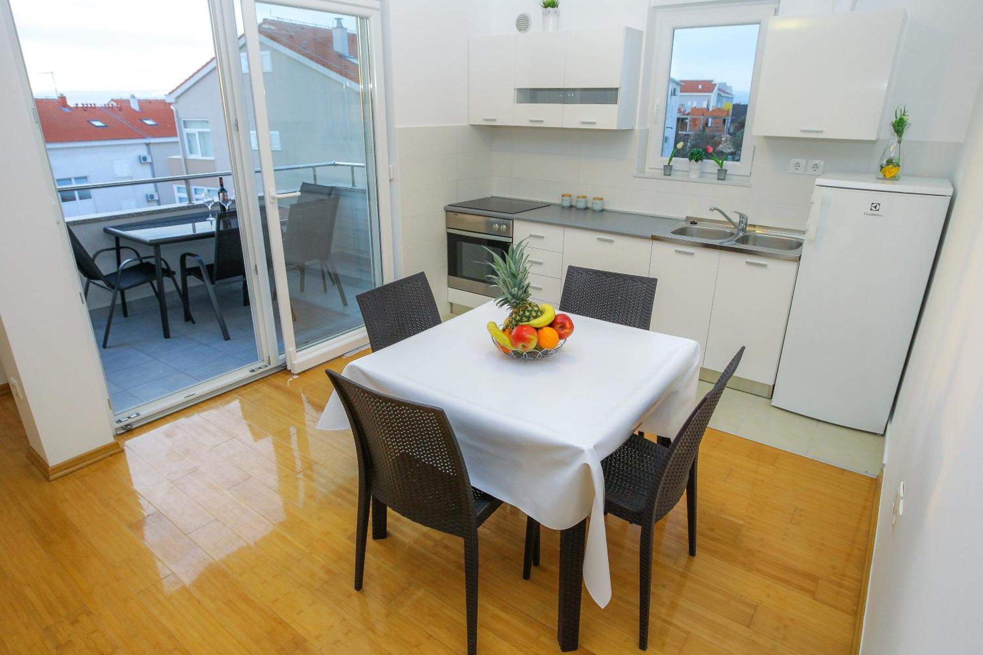 Summer Breeze Pool Apartments Novalja Phòng bức ảnh